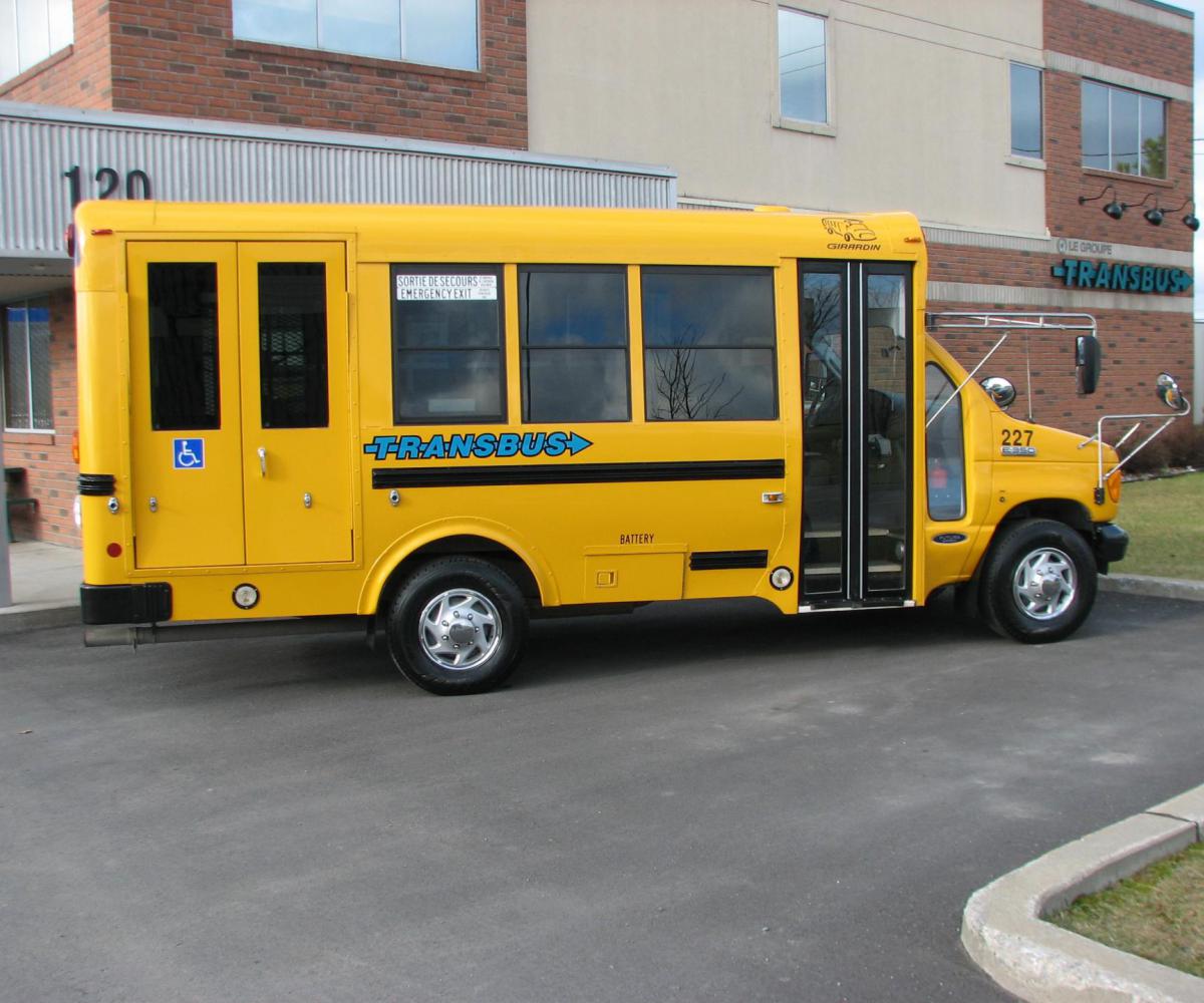 minibus scolaire adapte IMG 0221